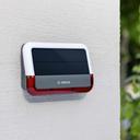 Bosch Smart Home Außensirene - Lifestyle - an Hauswand