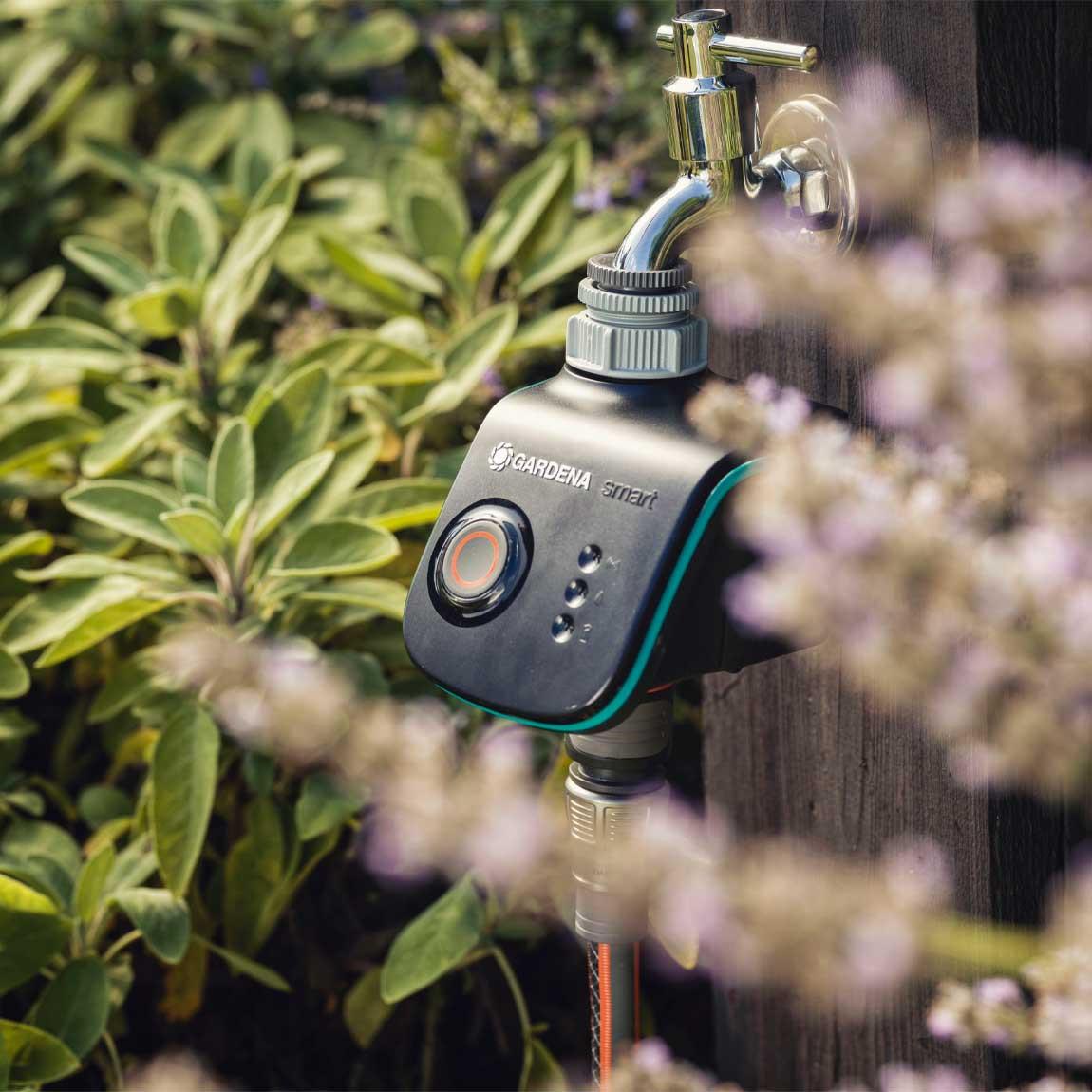 GARDENA smart Water Control im Garten 