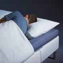 Withings Sleep Analyzer - Schlafsensormatte unter der Matratze beim Schlafen