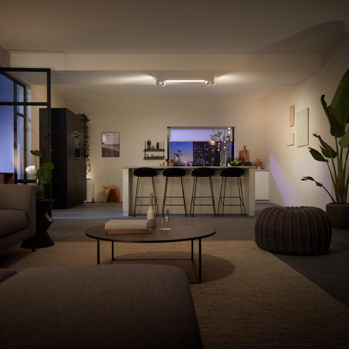 Philips Hue White and Color Ambiance Centris Spot 4flg. - weiß im Wohnzimmer