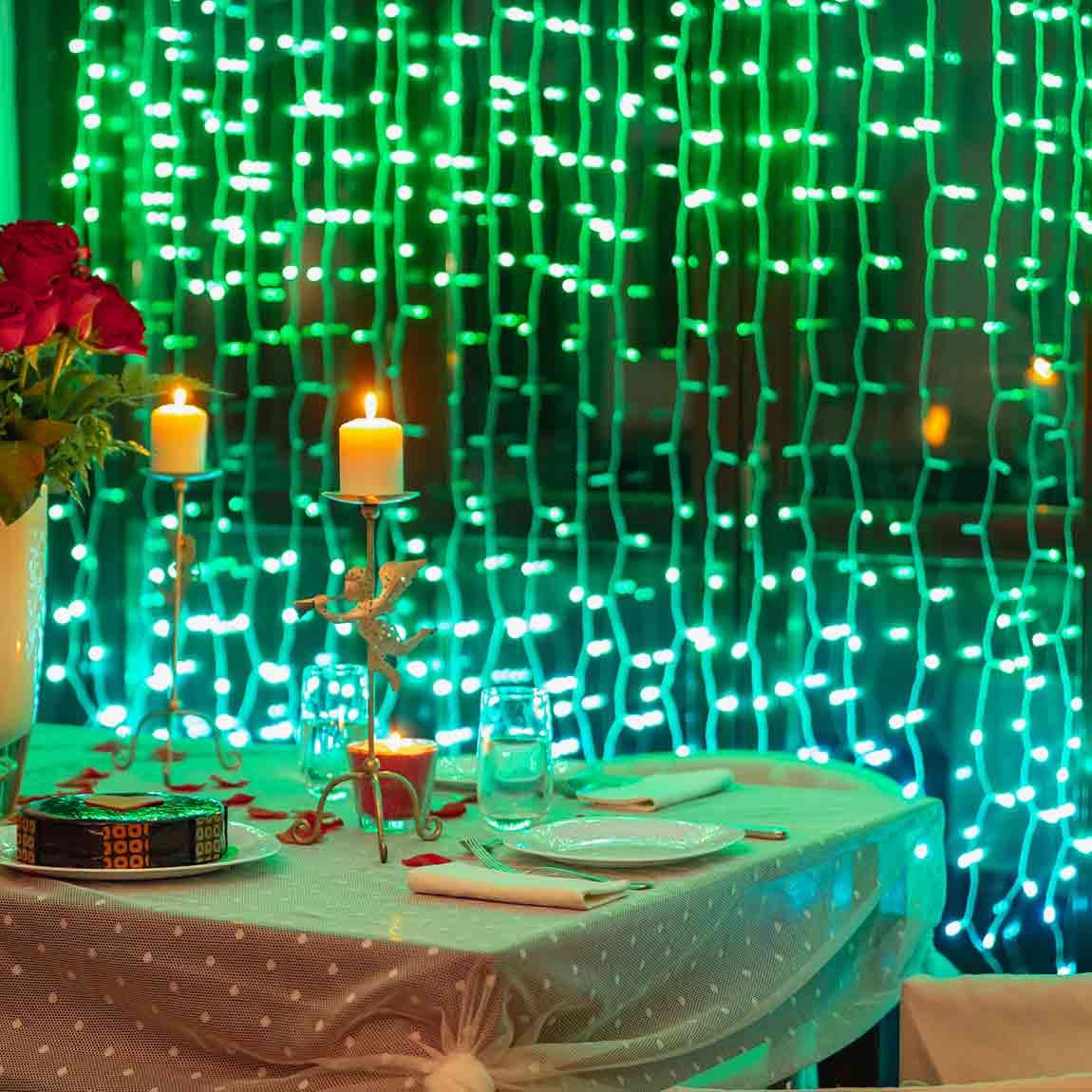 Twinkly Curtain - Smarter Lichter-Vorhang - Lifestyle - grüner Vorhang