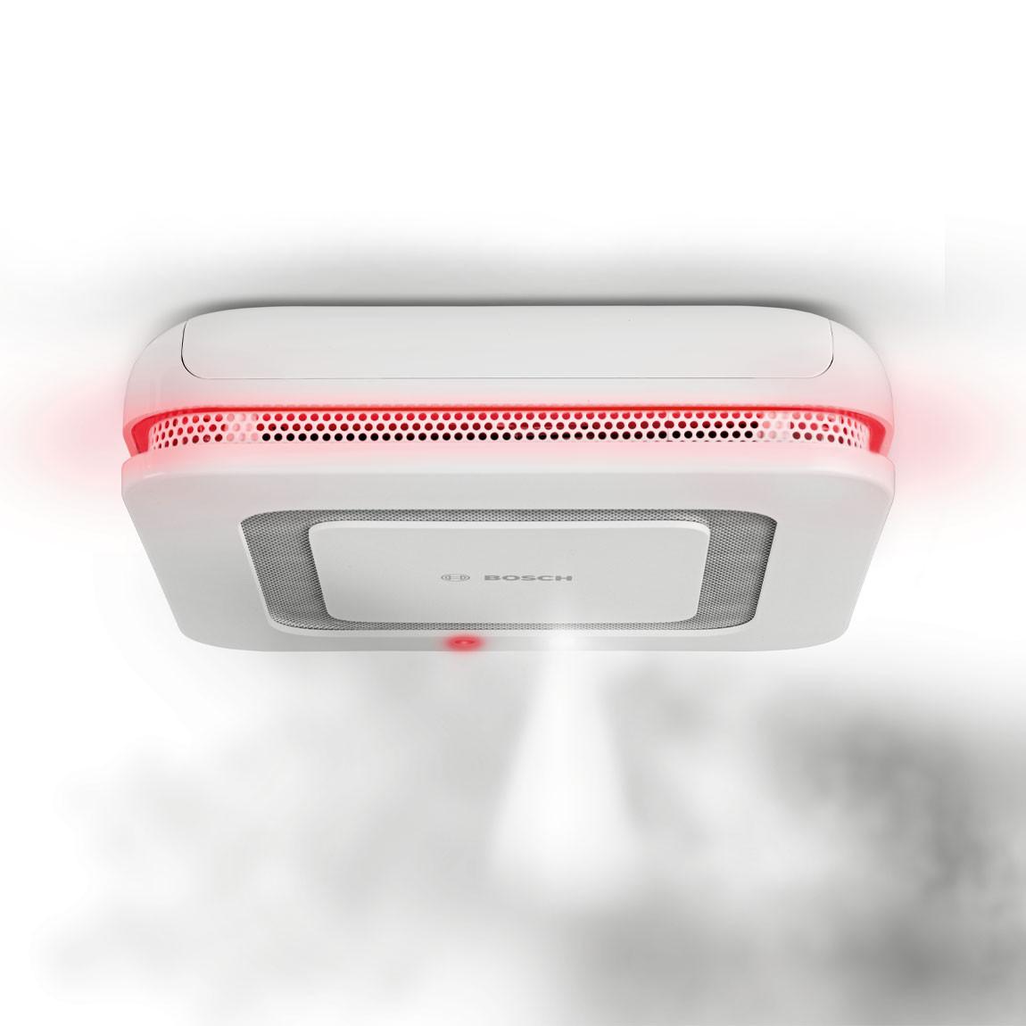 Bosch Smart Home Twinguard - Rauchwarnmelder mit Luftgütesensor an der Decke mit Rauch 