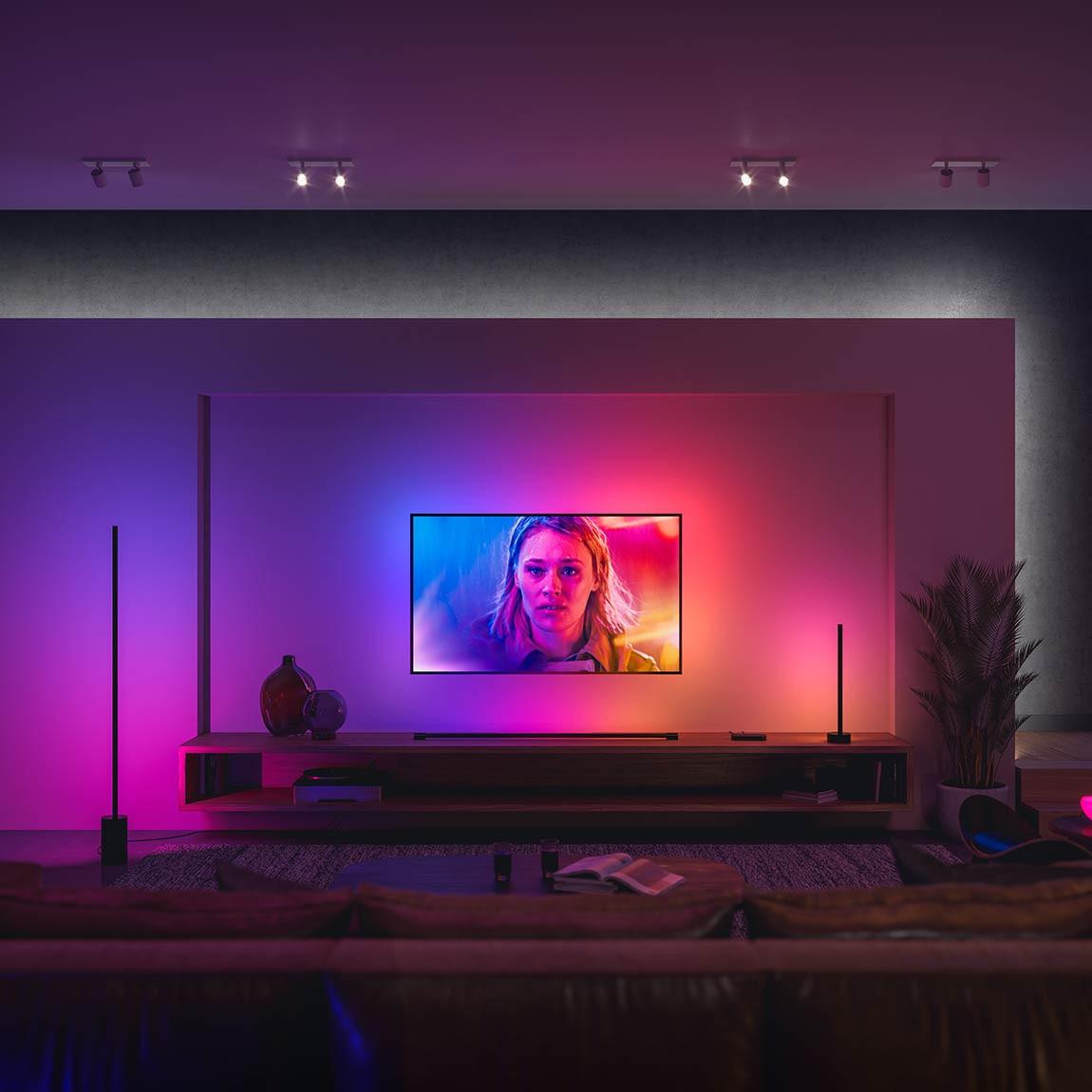 Philips Hue Gradient Signe Stehleuchte - Lifestyle Wohnzimmer Tv