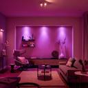 Philips Hue White & Color Ambiance GU10 Dreierpack 3x230lm - Lifestyle Wohnzimmer in Farbe