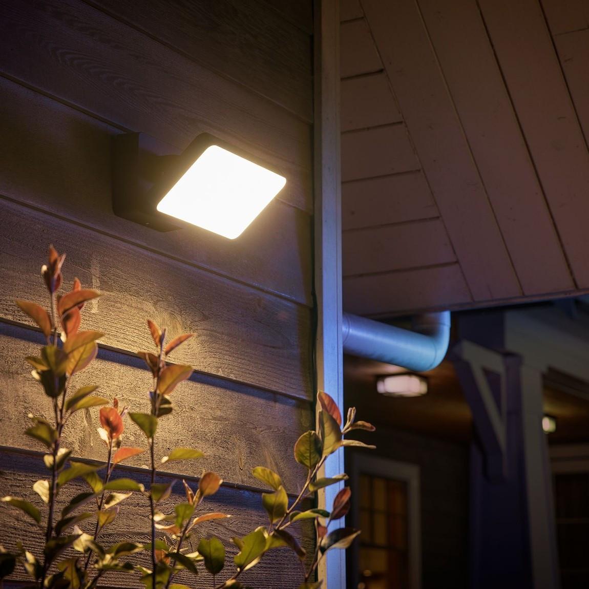 Philips Hue LED Flutlicht Discover + Philips Hue Outdoor Sensor