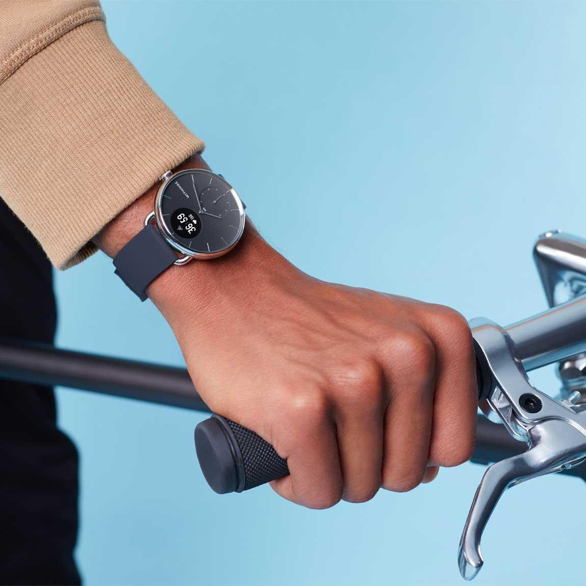 Withings ScanWatch - Hybrid-Smartwatch mit EKG-Funktion & Schlafapnoe-Erkennung an Handgelenk mit Fahrrad