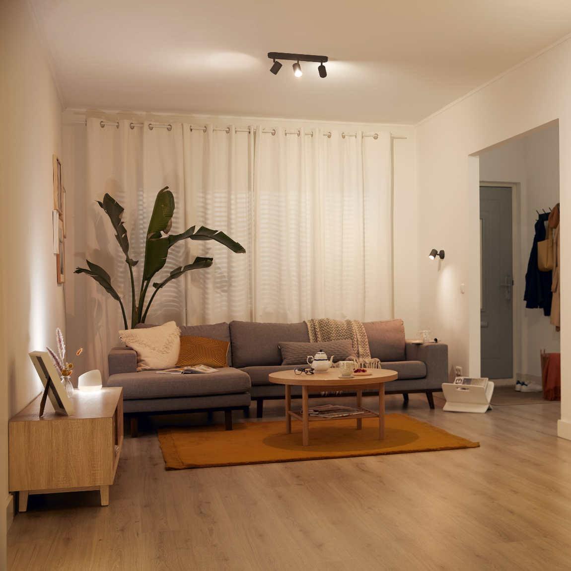 WiZ IMAGEO Spots Deckenleuchte Tunable Farbig 3x 5W - schwarz_Lifestyle_Wohnzimmer warmweiß
