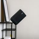Sonos Move - Tragbarer WLAN- & Bluetooth-Lautsprecher mit AirPlay 2 fällt von Tisch - Bruchresistent