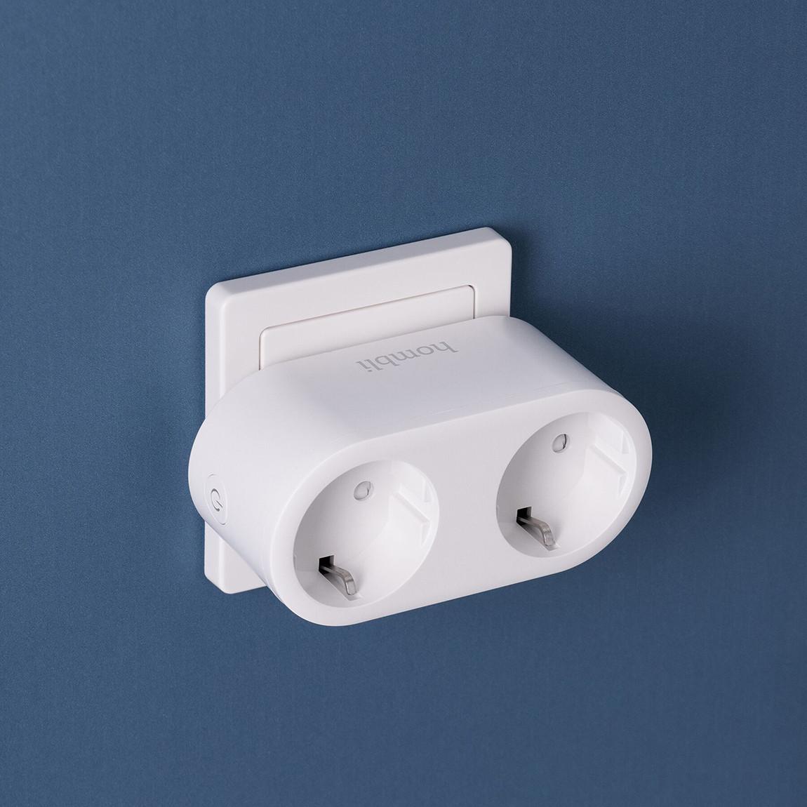 Hombli Smart Socket Duo - Smarte Steckdose - Weiß an Wand
