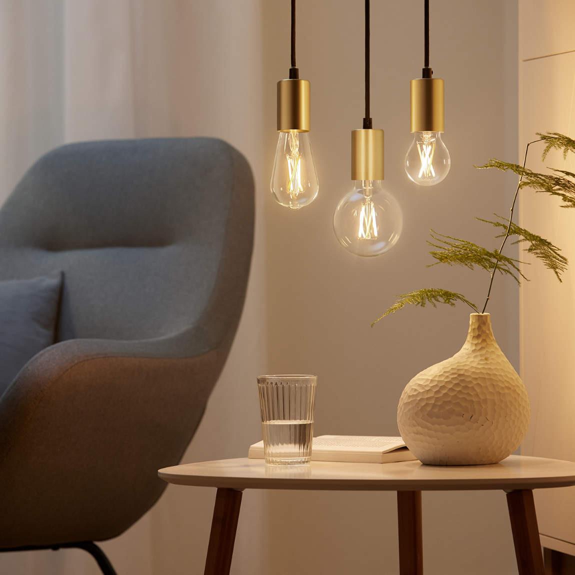 WiZ 50W E27 Edisonform Filament Amber Warm- und Kaltweiß 2er-Pack_Lifestyle_Wohnzimmer warmweiß