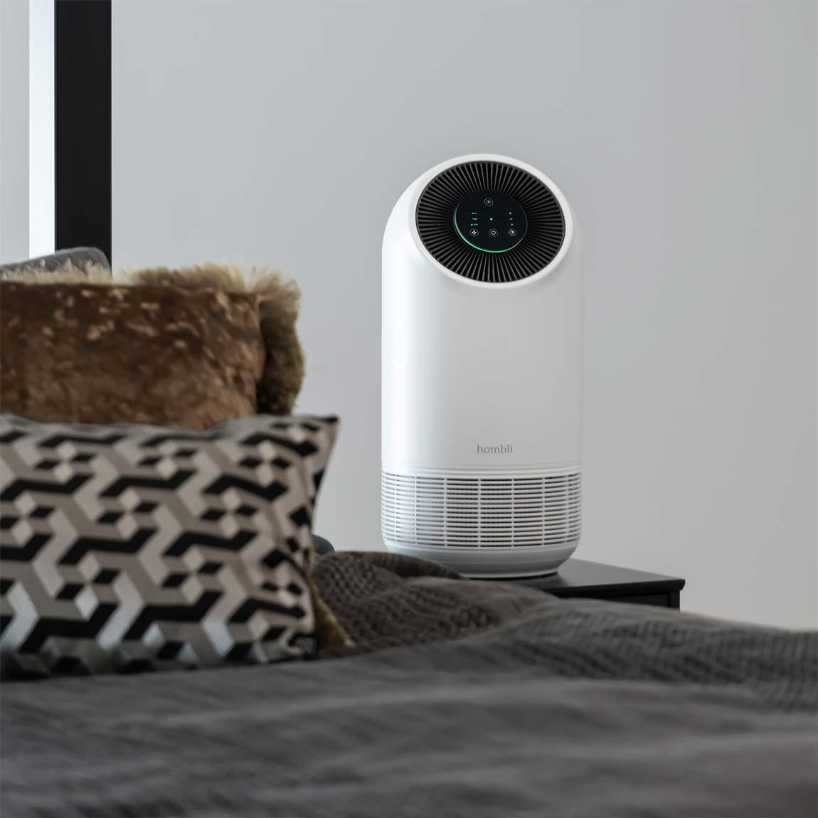 Hombli Smart Air Purifier - Smarter Luftfilter - auf dem Nachttisch