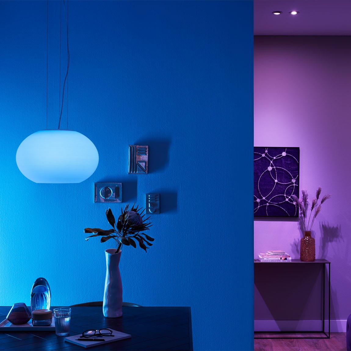Philips Hue White and Color Ambiance E27 Bluetooth 2er-Set farbiges Licht im Zimmer